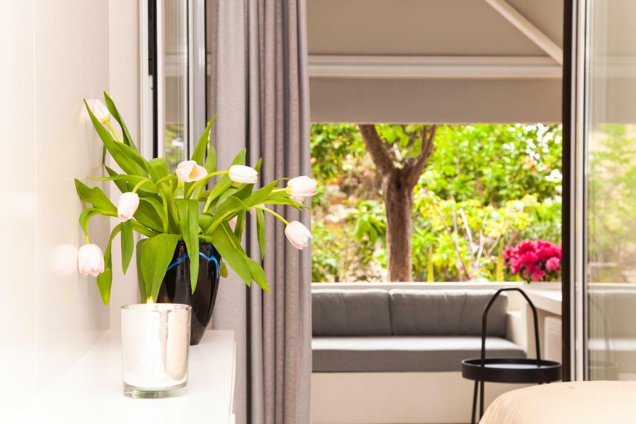 Sweet Suite Flora In Vouliagmeni Athens Exterior photo